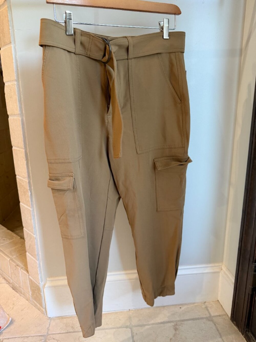 Banana Republic 10 High-Rise Tapered Cargo Pant Camel #746693 - Picture 2 of 3
